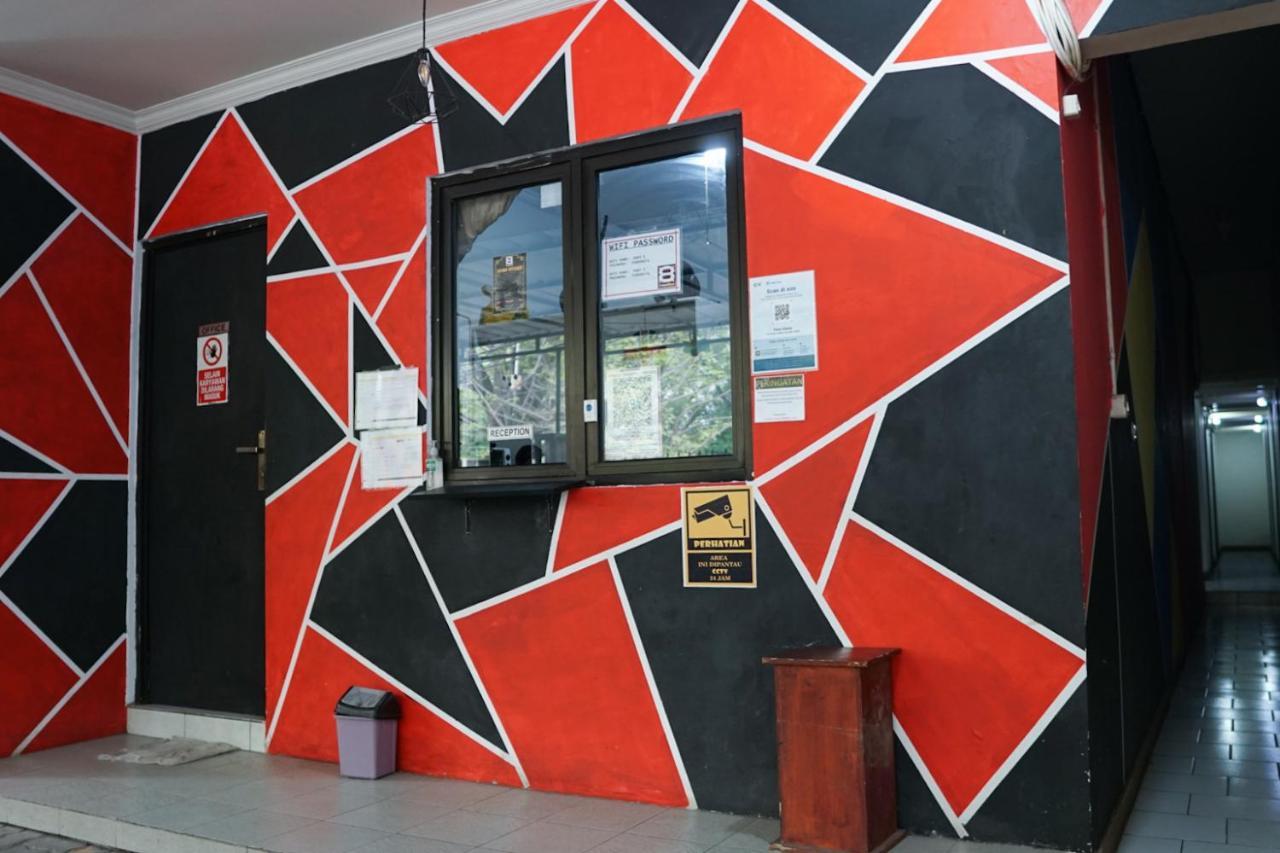 Hotel Cosmo Tanjung Duren Mitra Reddoorz Jakarta
