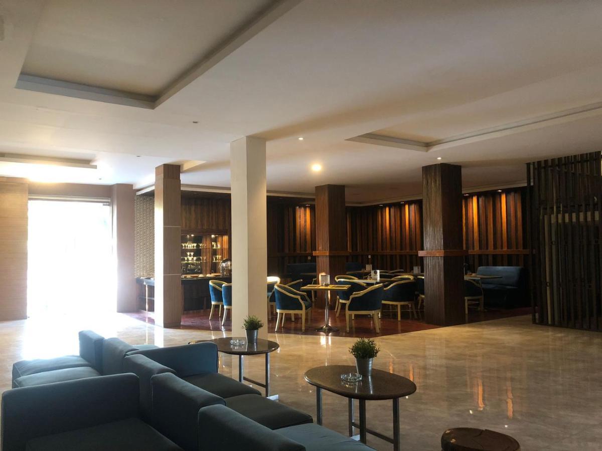 Aruni Ancol Khách sạn *