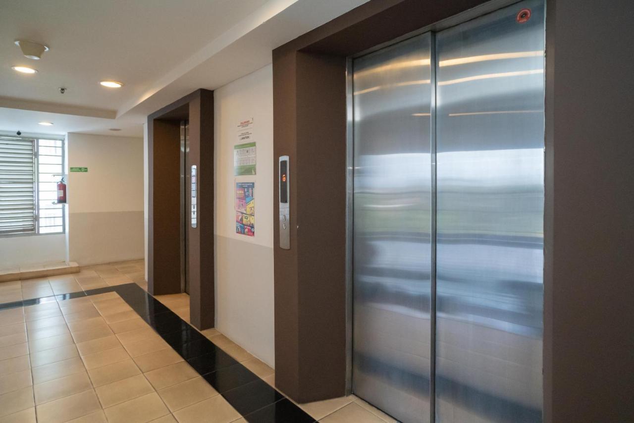 Apartment Redliving Padina Soho And Jakarta