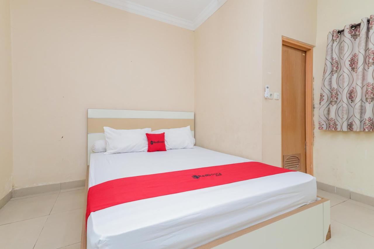 Reddoorz Syariah Near Stasiun Karet 2* Jakarta