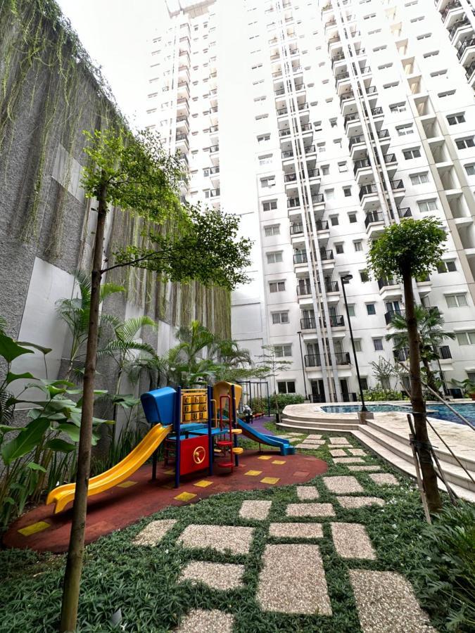 Apartemen Signature Park Grande Serviced Condominium Lrt 2br