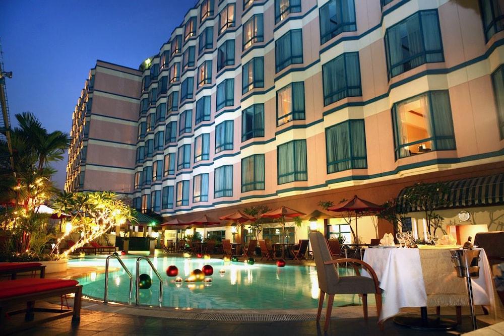 Hotel The Acacia Jakarta