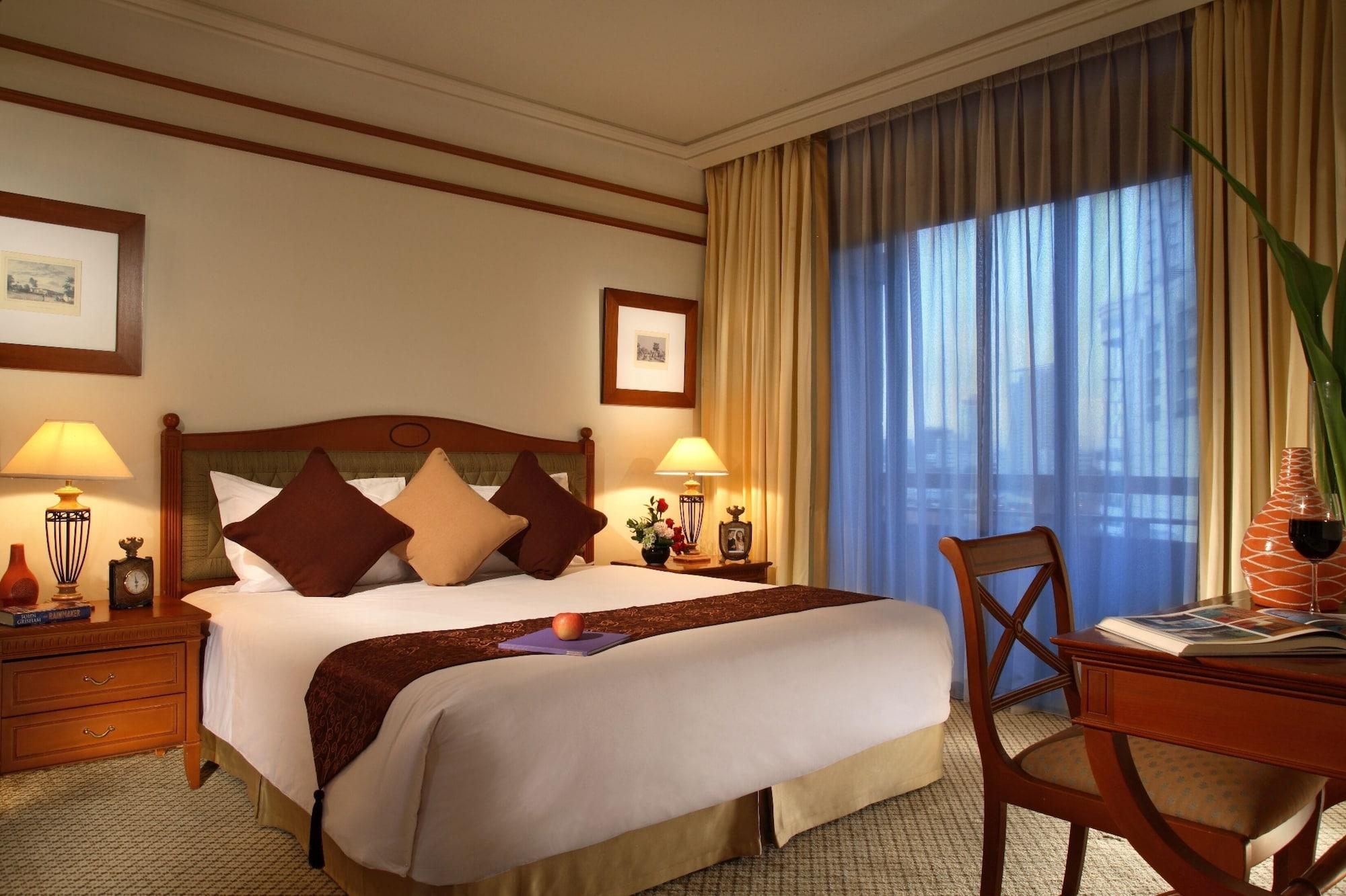 Somerset Grand Citra Apartment *
