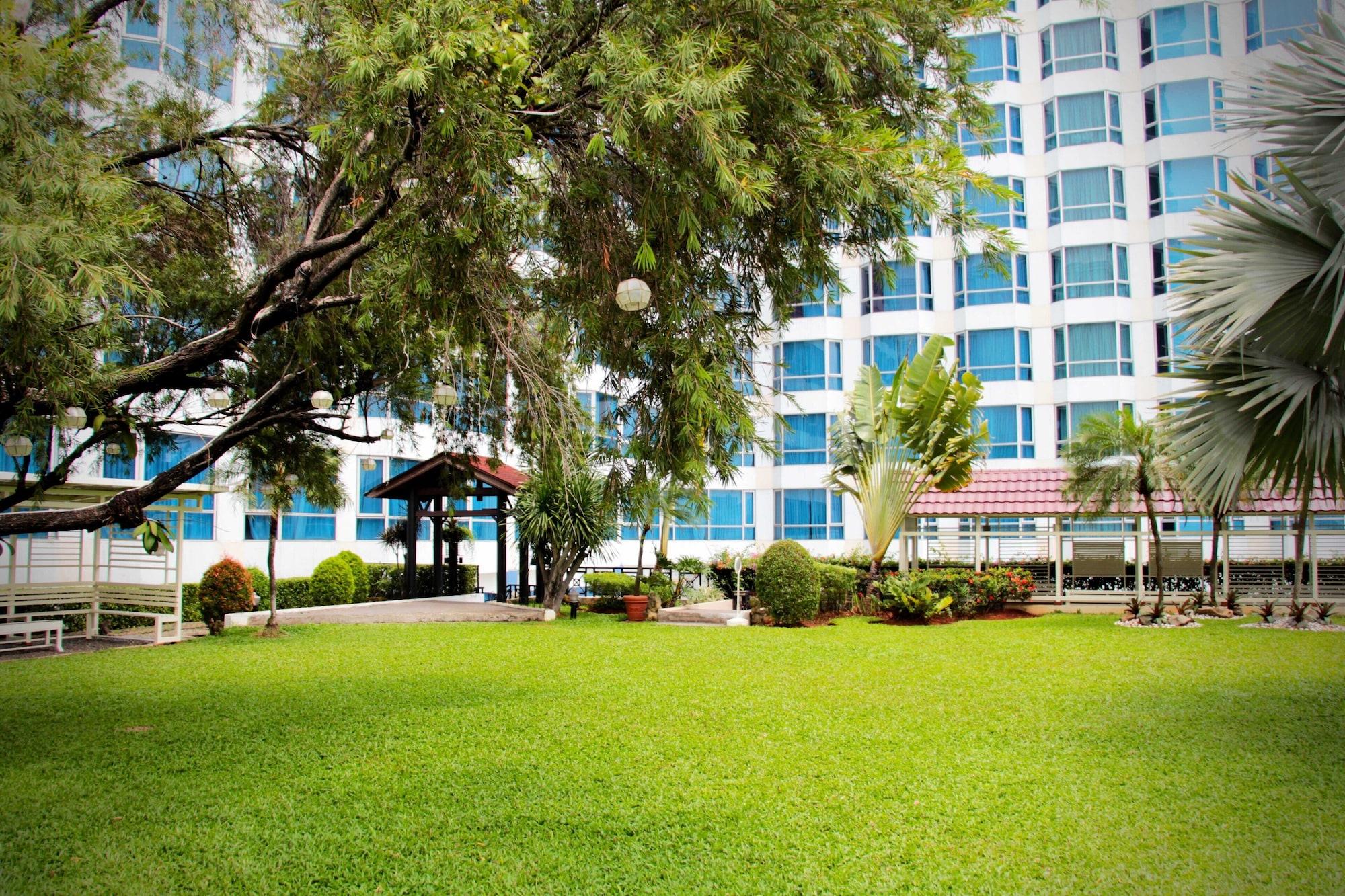 Hotel Millennium Sirih 4*