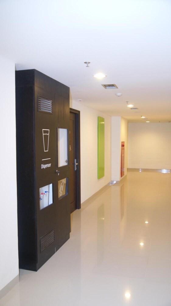 Amaris Mangga Besar Hotel