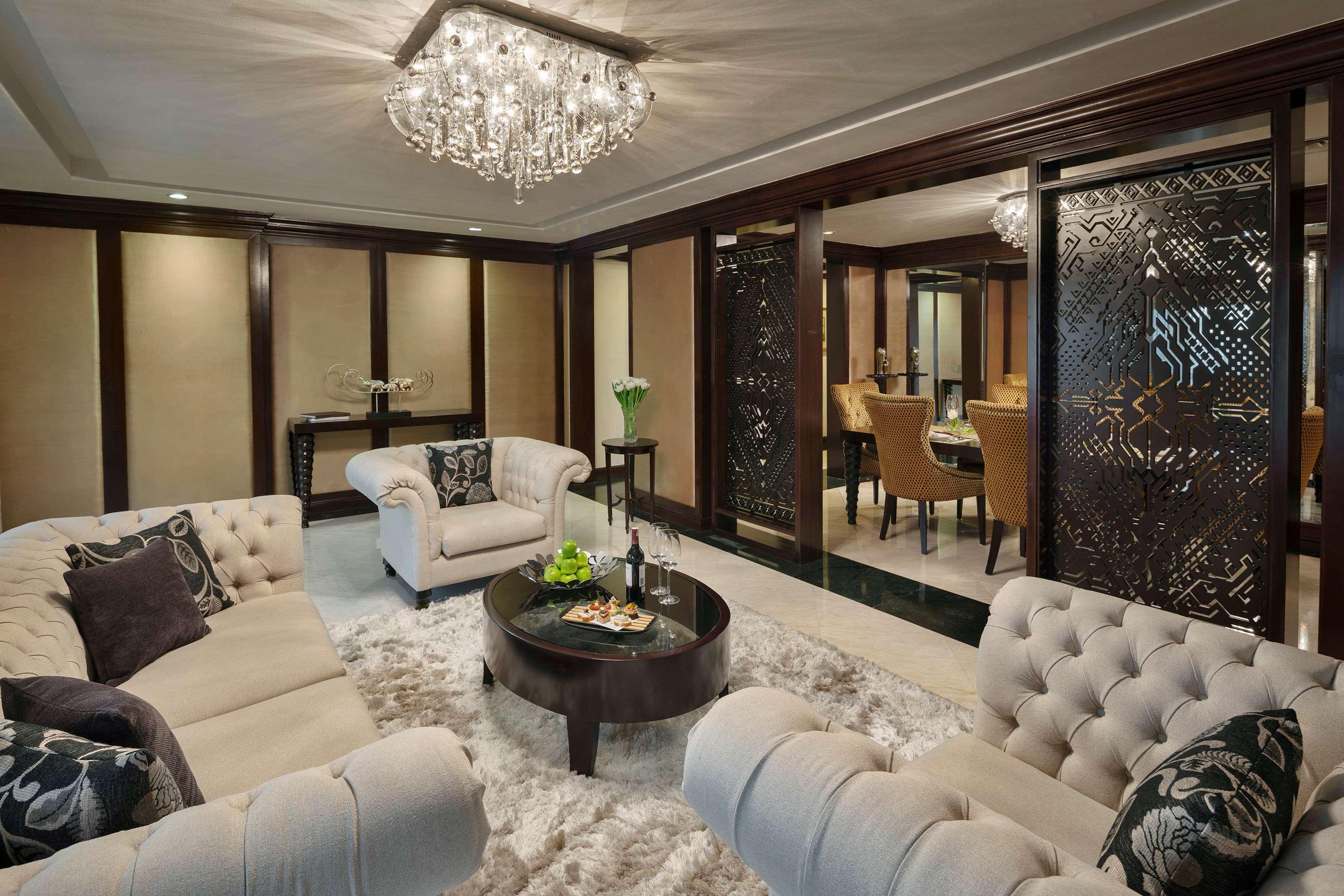 Khách sạn Gran Melia