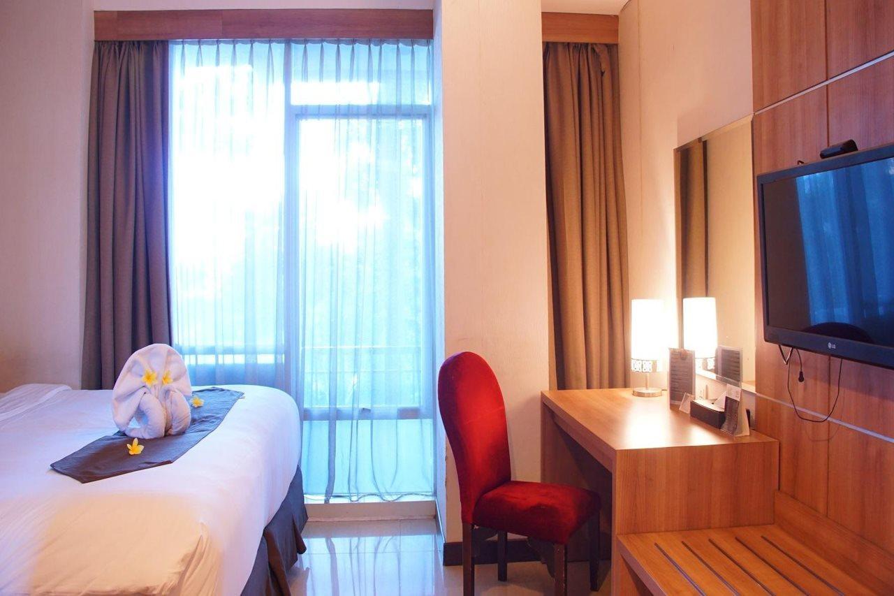 Gp Mega Kuningan Hotel 3*