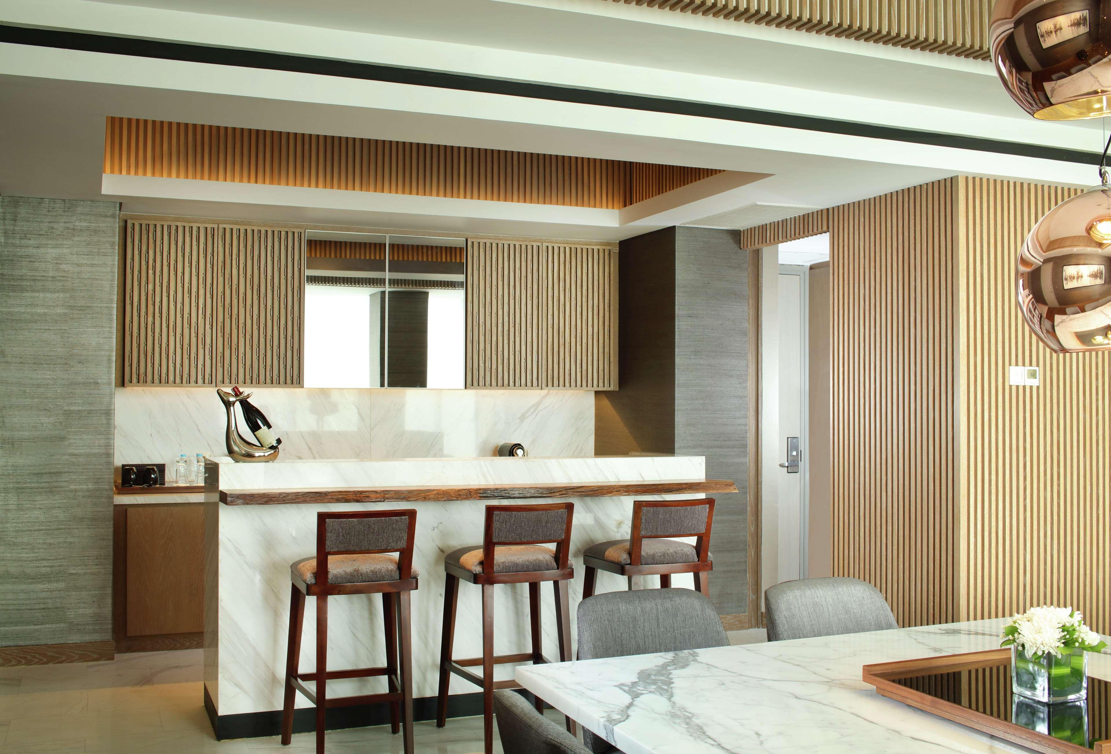 Doubletree By Hilton - Diponegoro 5*