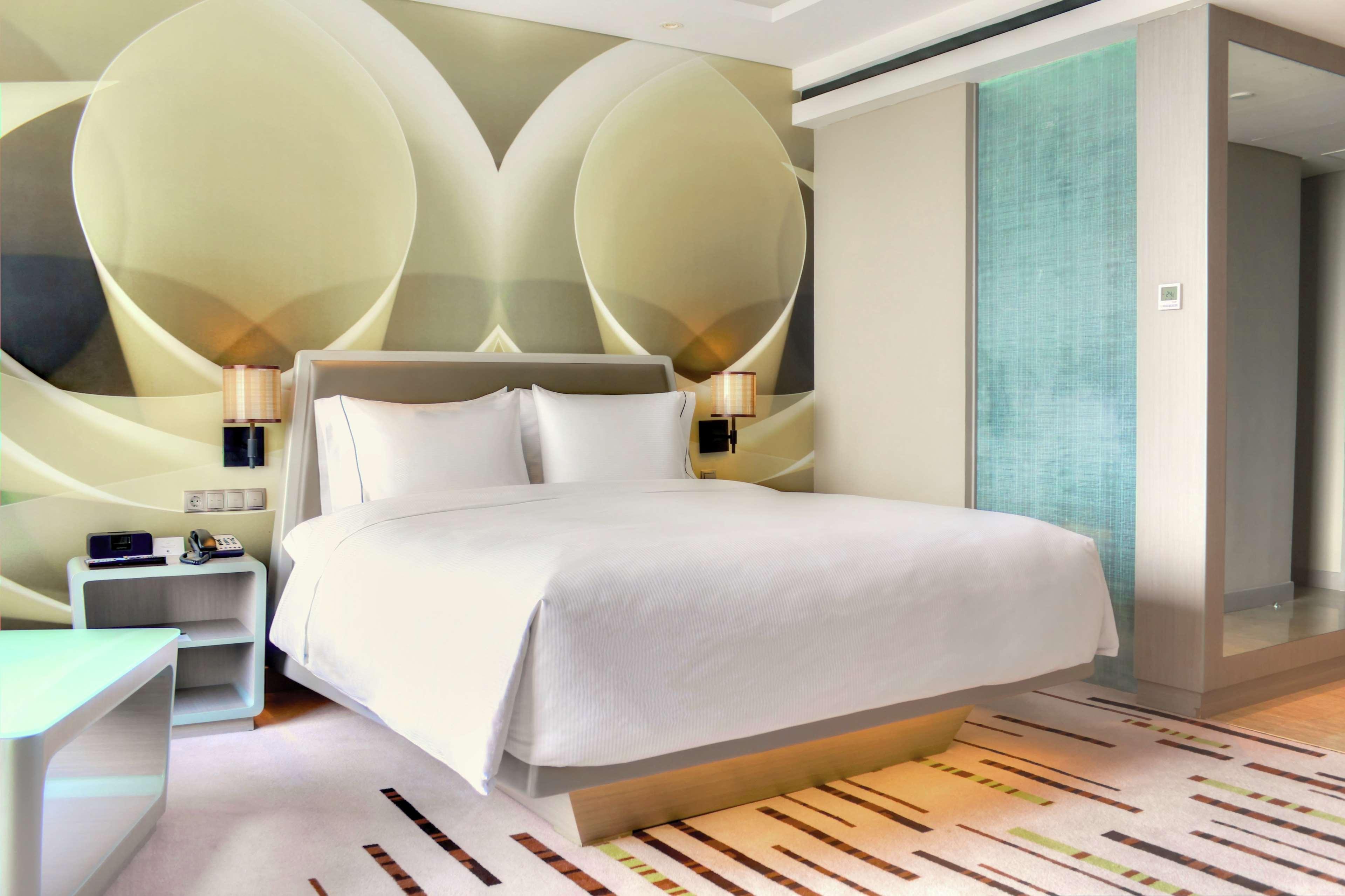 Doubletree By Hilton - Diponegoro 5*