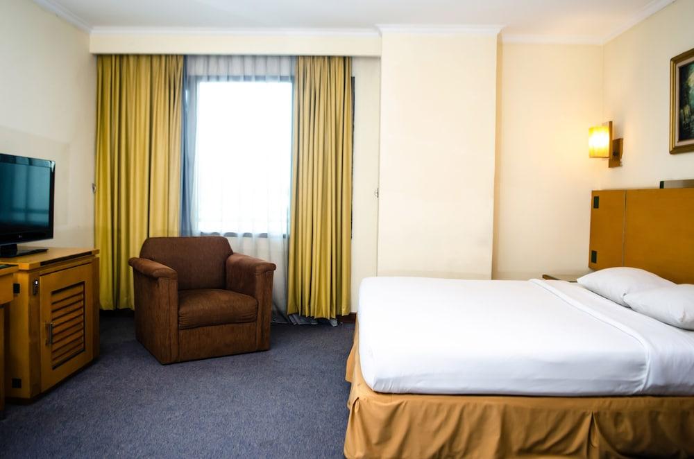 Mega Anggrek Slipi Hotel Jakarta