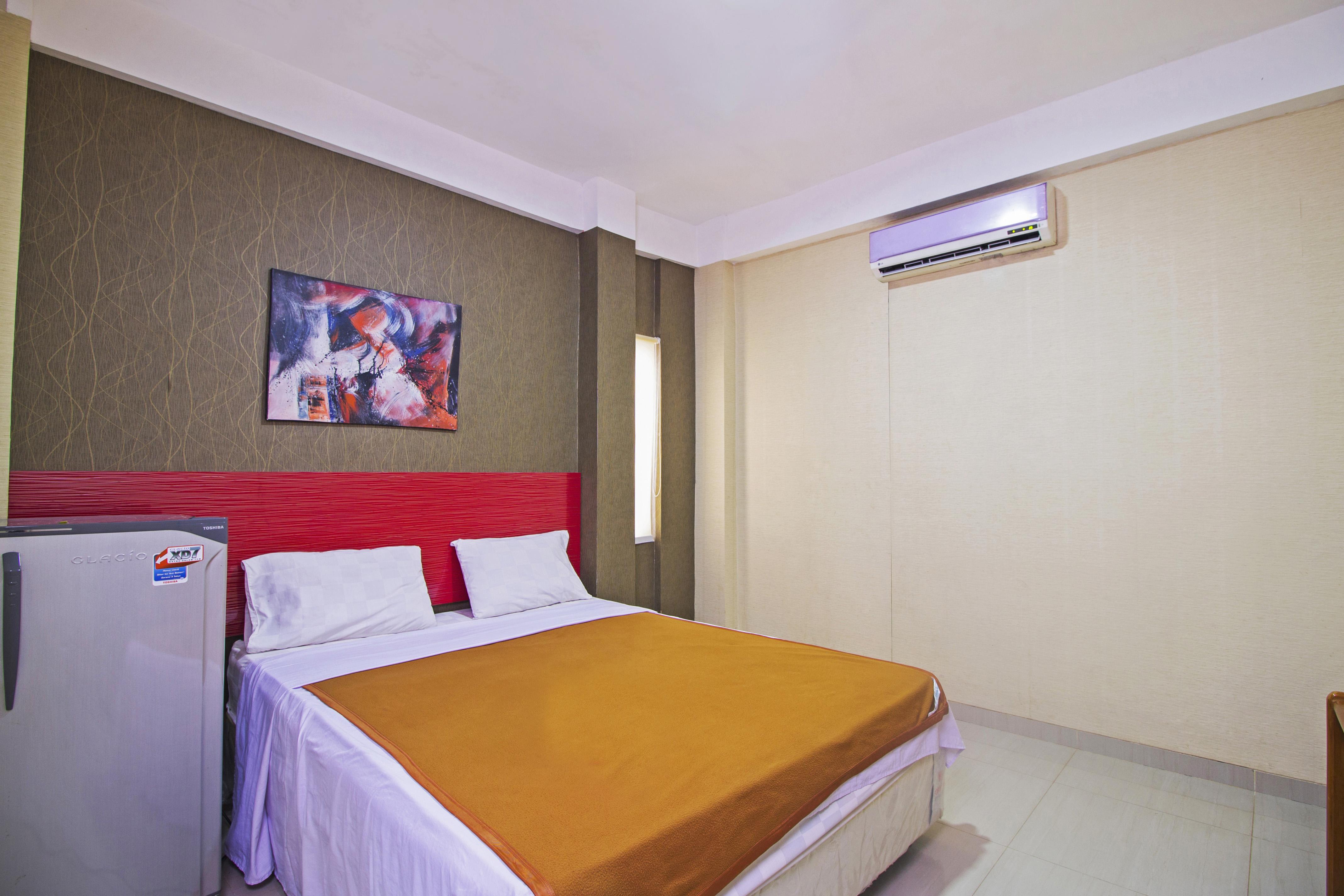 Guest house Reddoorz Near Cilandak Town Square 2*