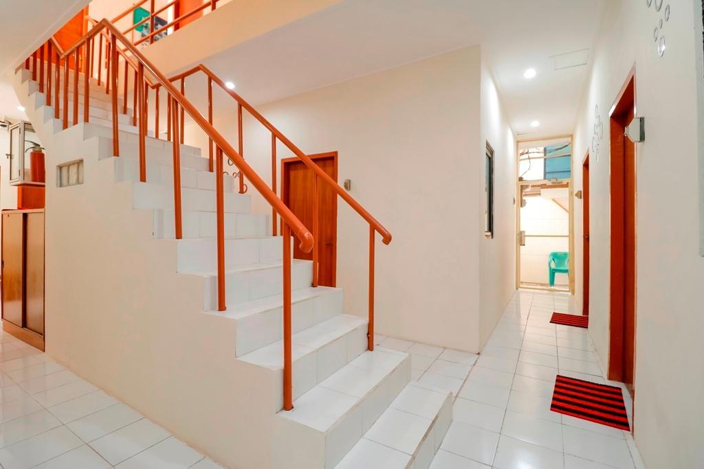 Reddoorz Near Ciputra World Kuningan 3 * Jakarta