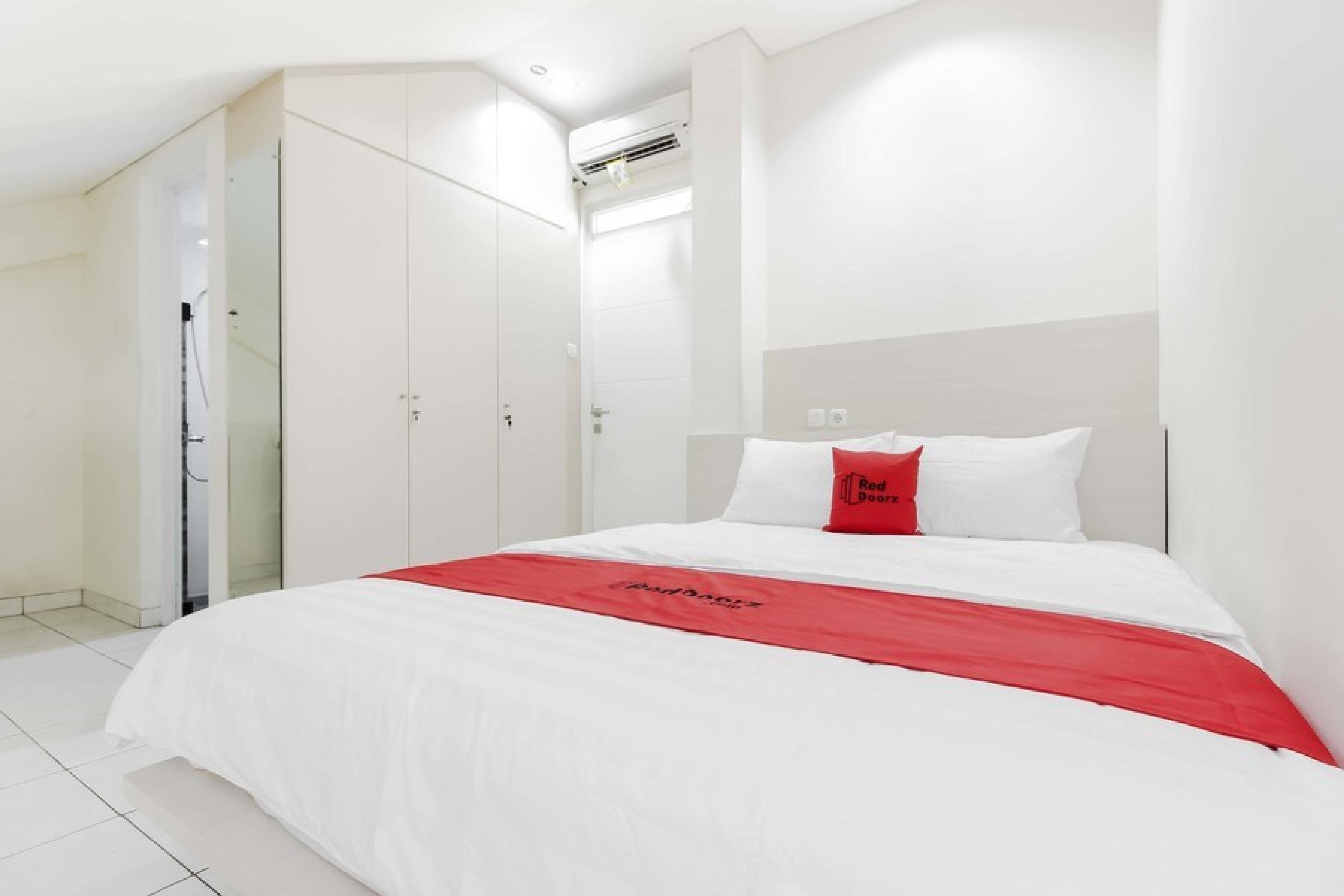 Guest house Reddoorz Near Pancoran 2*