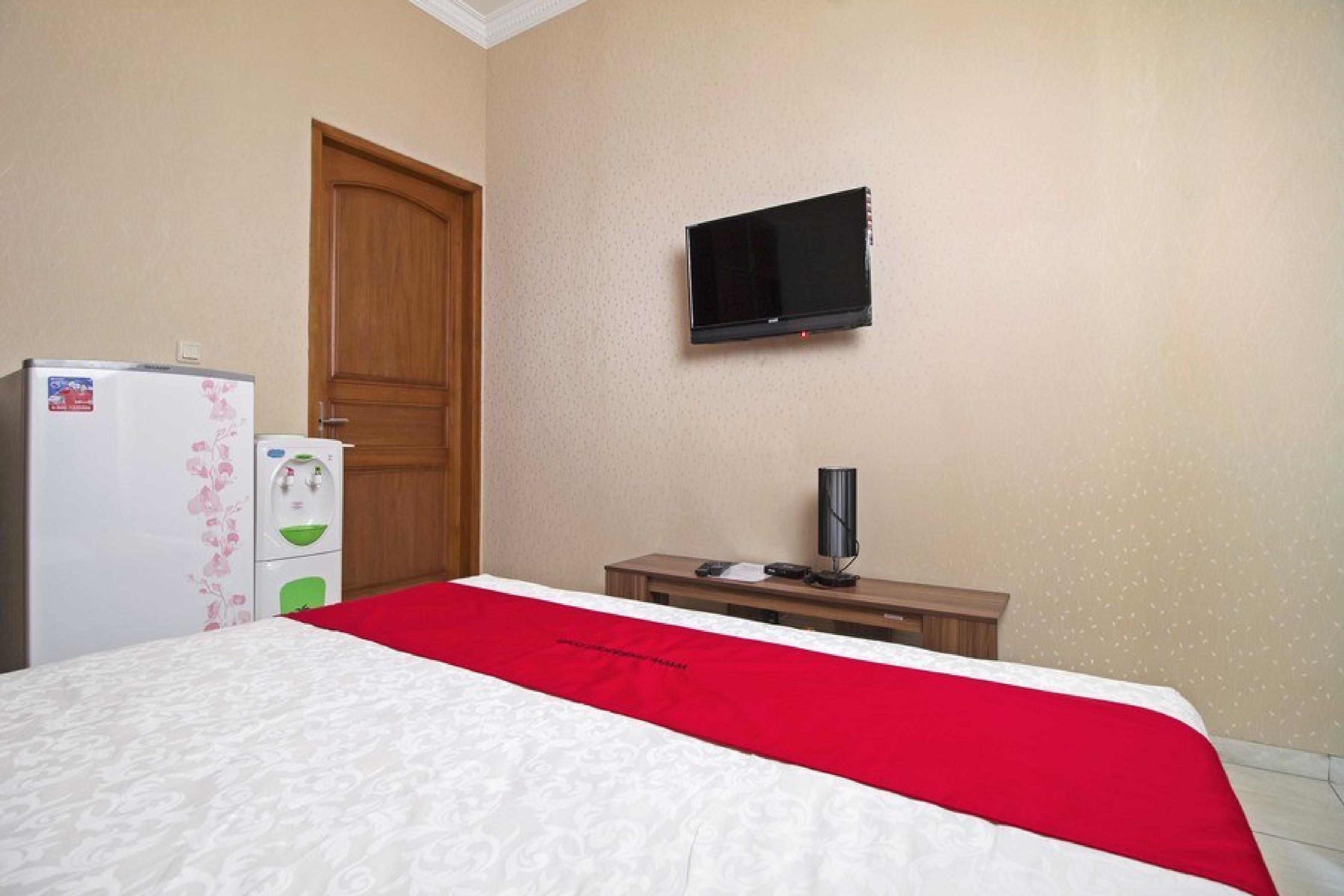 Reddoorz Syariah Near Mercu Buana Guest house 2*