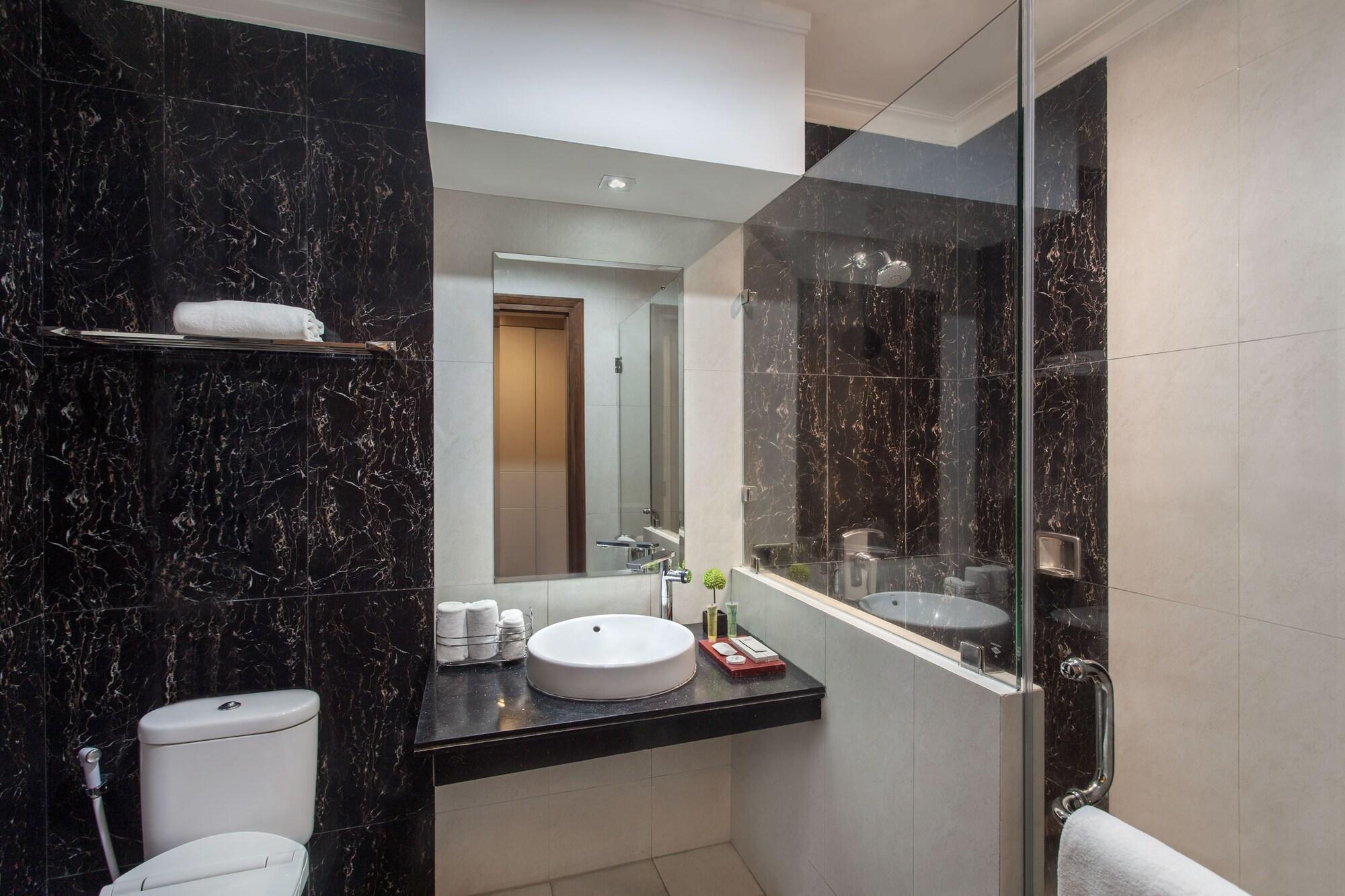 Sahati Hotel