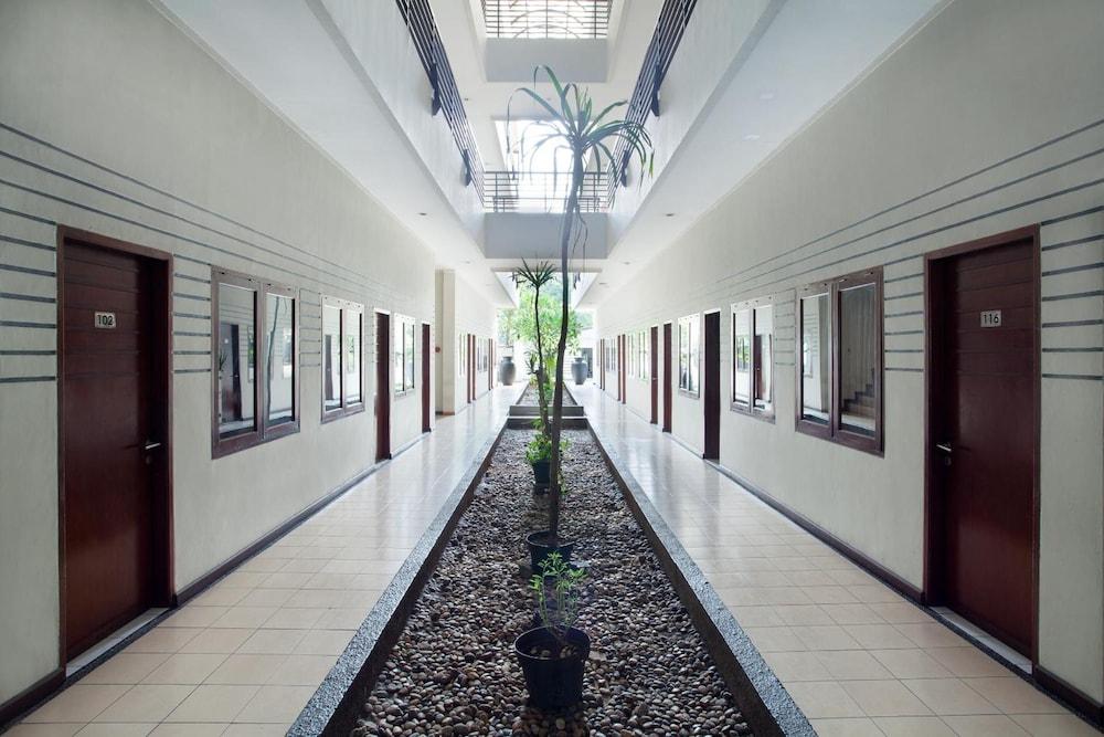N Jakarta