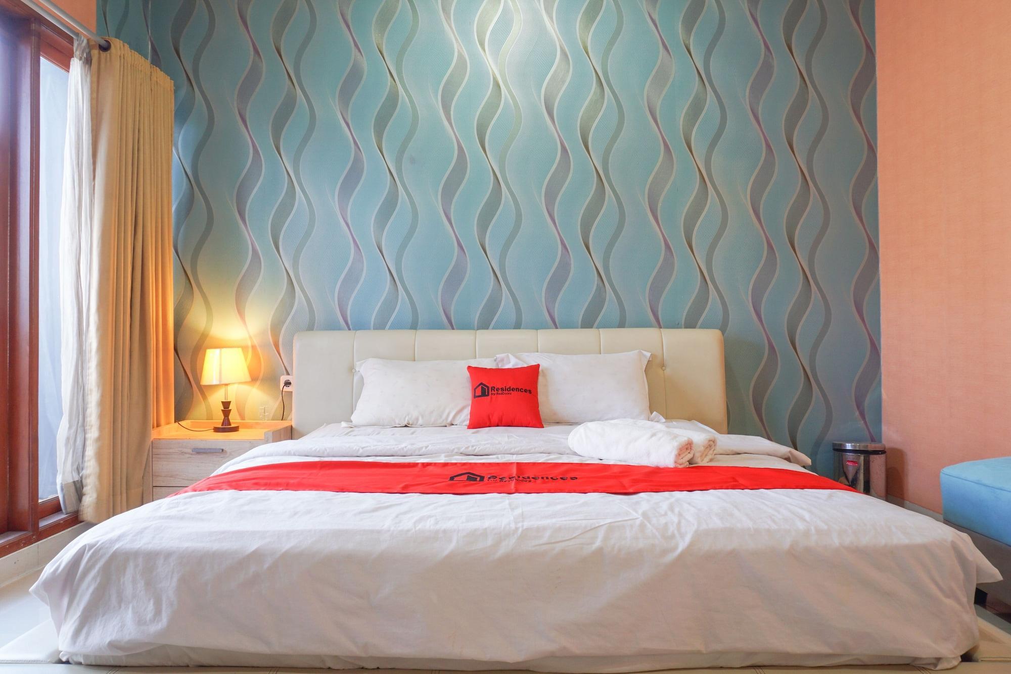 Guest house Reddoorz Near Kemang Square 2*