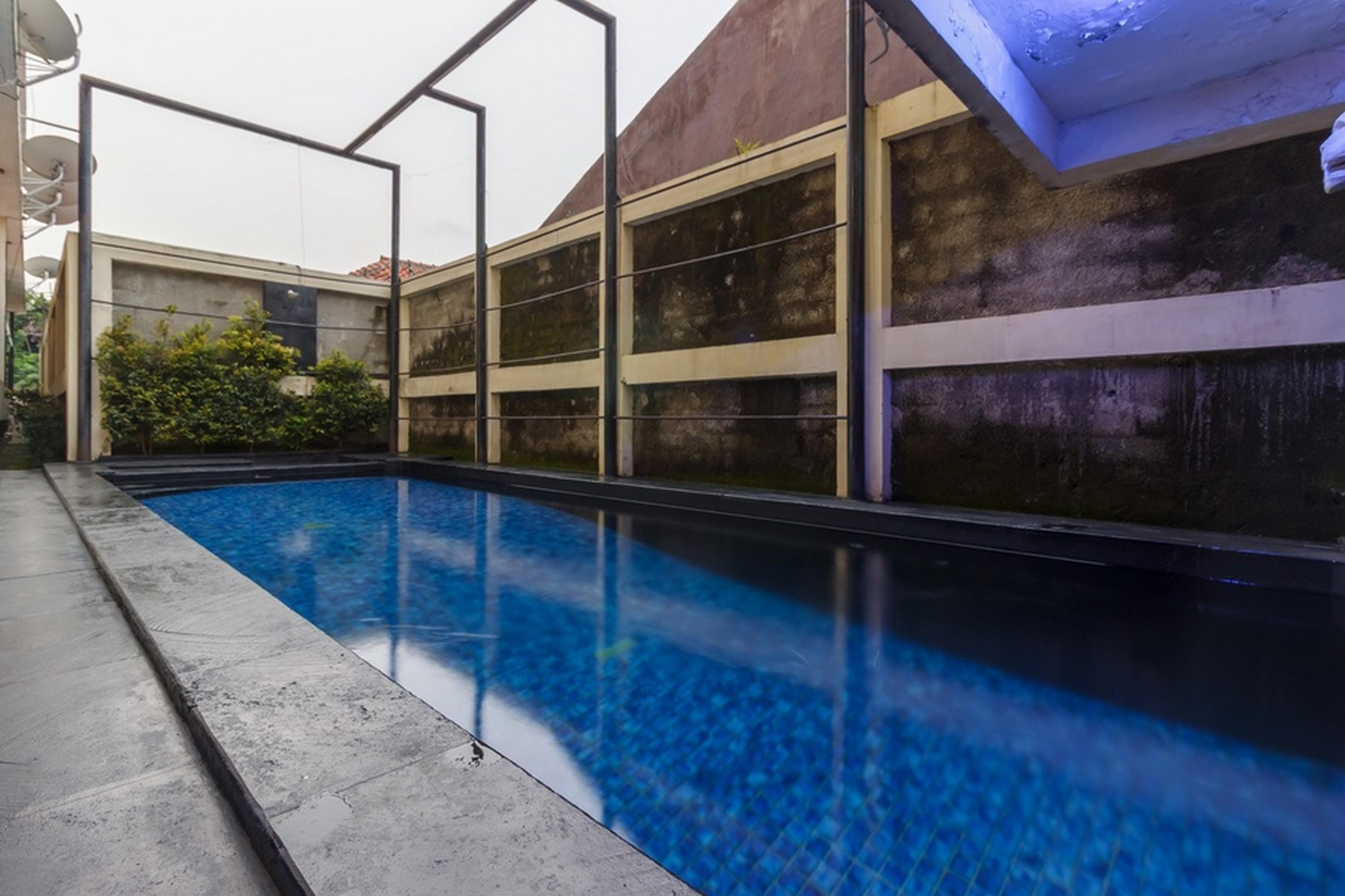 Rumah tetamu Reddoorz Premium @ Ampera Raya 2