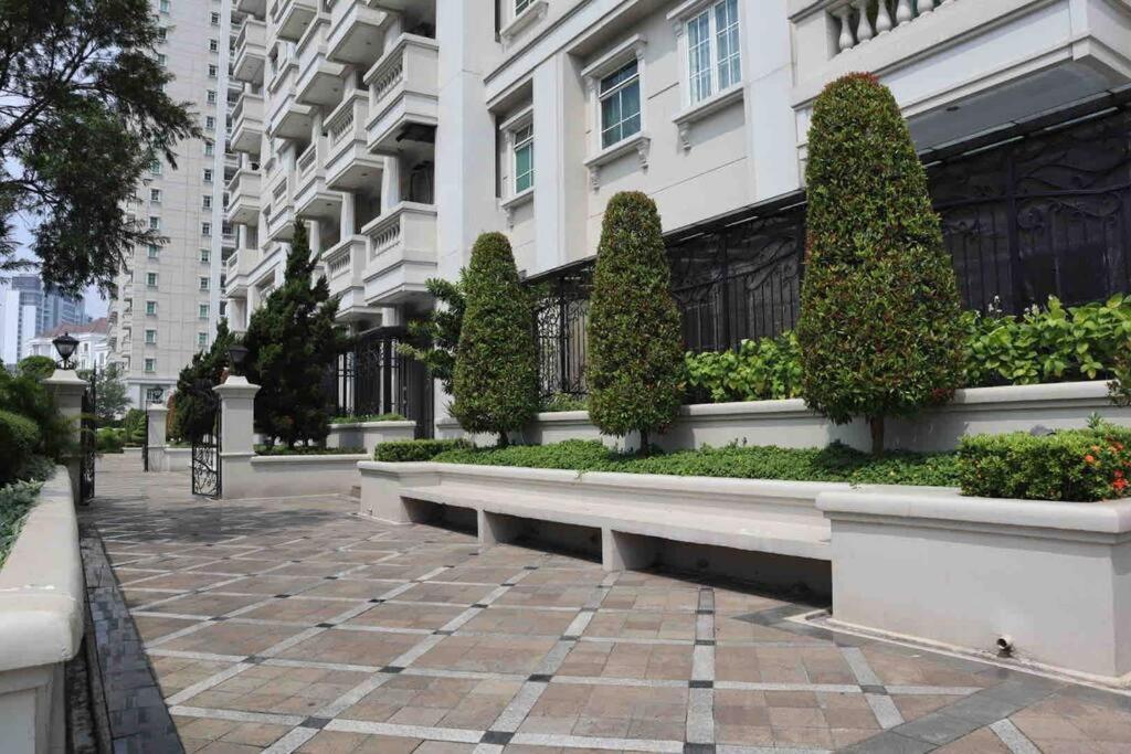 Apartment 2br The Belleza At Permata Hijau 18th Floor *