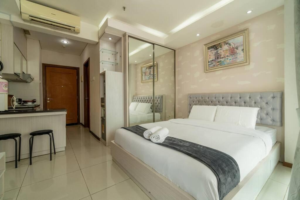 Exclusive And Cozy In Apartment *
