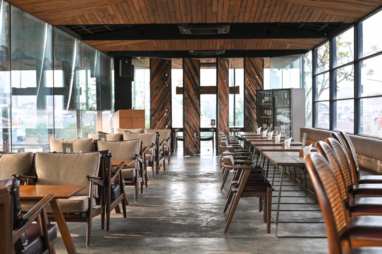 Hotel Miers Kuningan, Artotel Curated