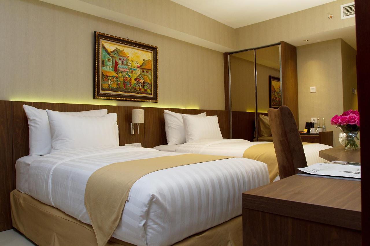 Hotel Yuan Garden Pasar Baru 4*