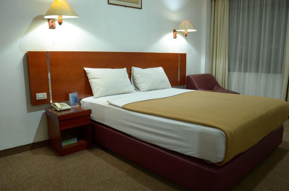 Puri Mega Hotel