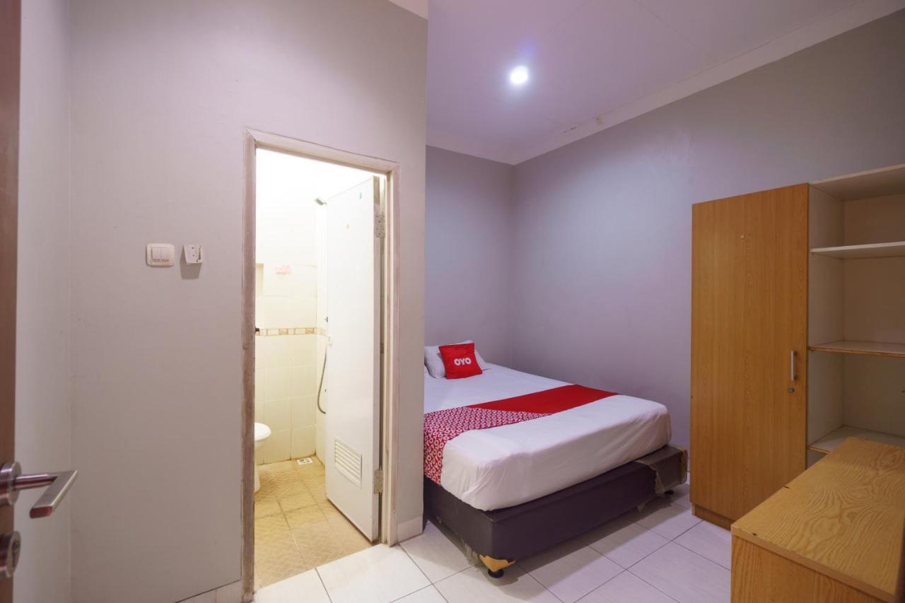 Hotel Oyo 93092 Griya Kuningan