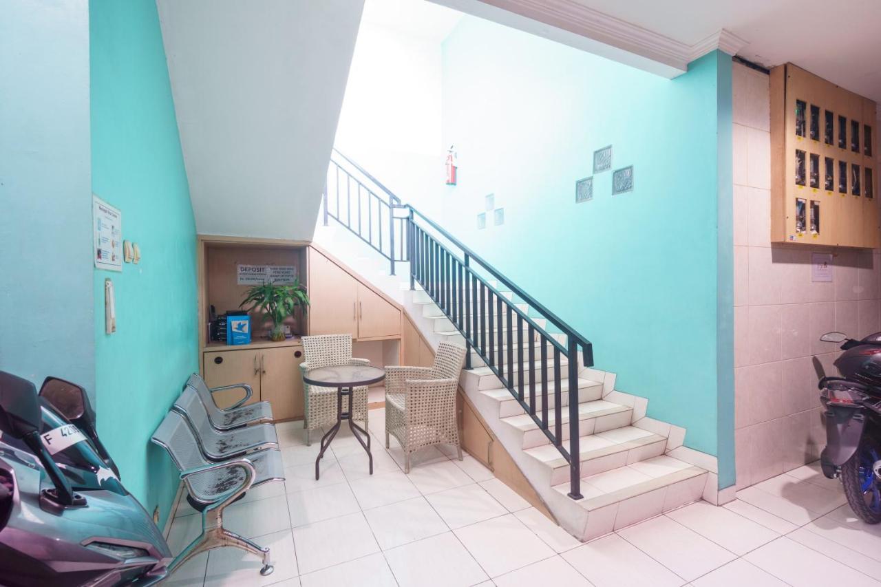Oyo 93092 Griya Kuningan 2*