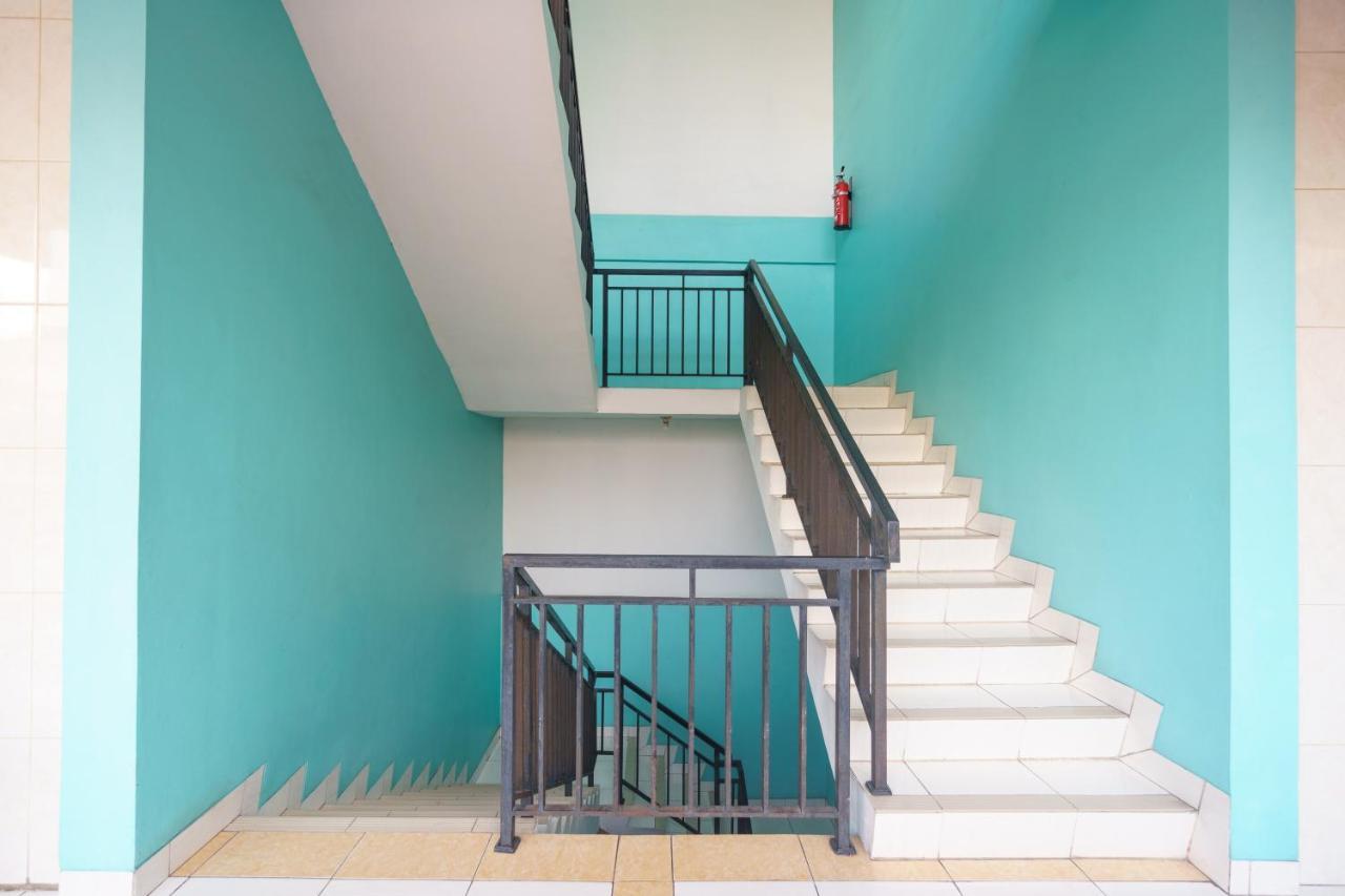 Hotel Oyo 93092 Griya Kuningan