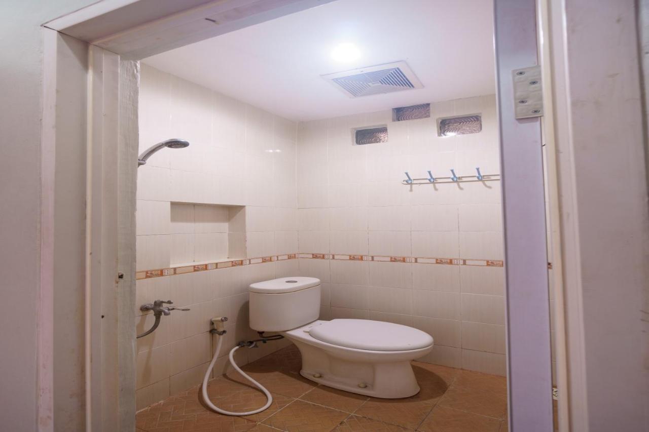 Oyo 93092 Griya Kuningan Hotel 2*