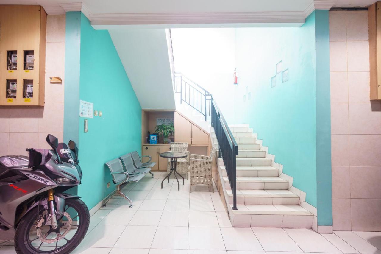 Hotel Oyo 93092 Griya Kuningan Jakarta