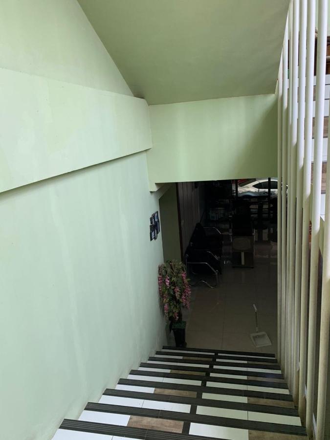 Oyo 93145 Pondok Alam Syariah Jakarta