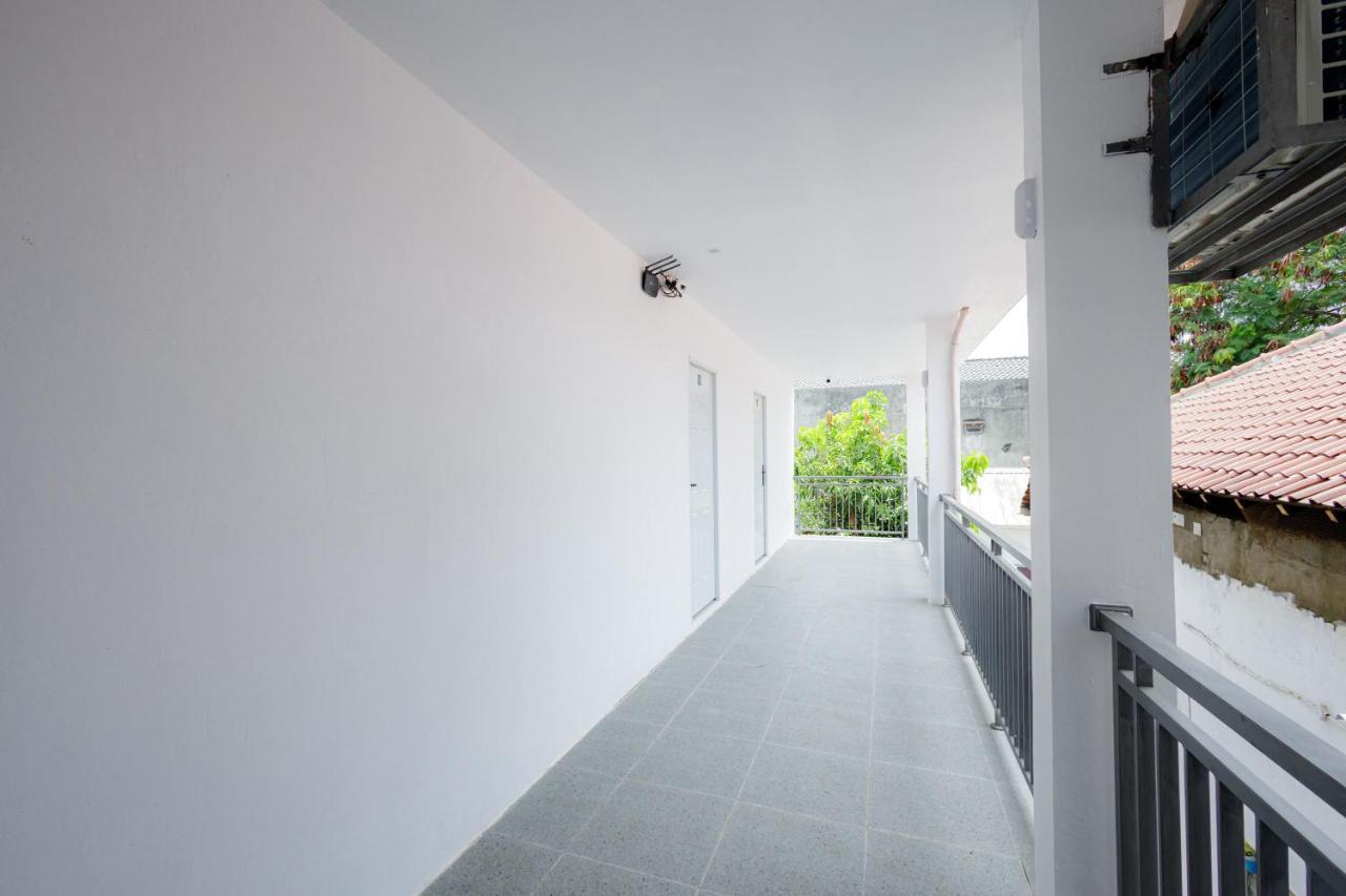 Hotel Reddoorz Near Jalan Cikini