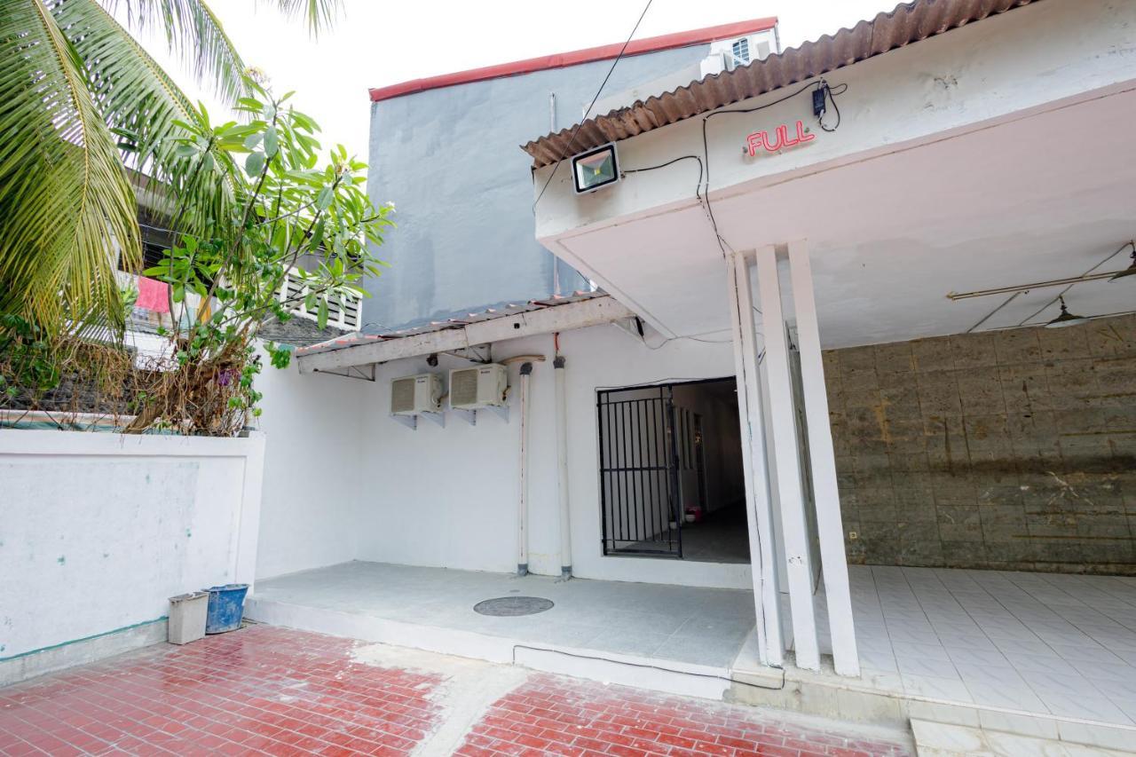 Hotel Reddoorz Near Jalan Cikini