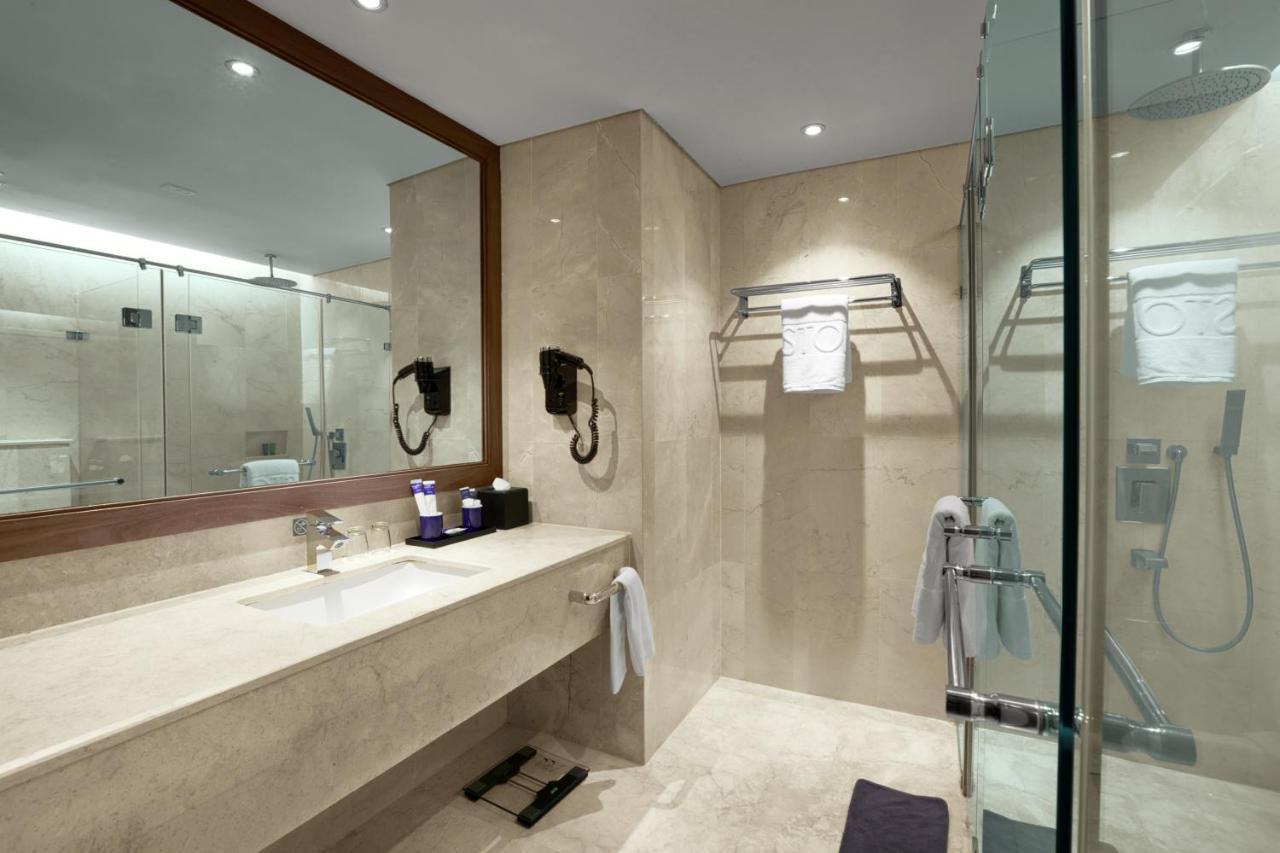 Aston Priority Simatupang And Conference Center Hotel 4*