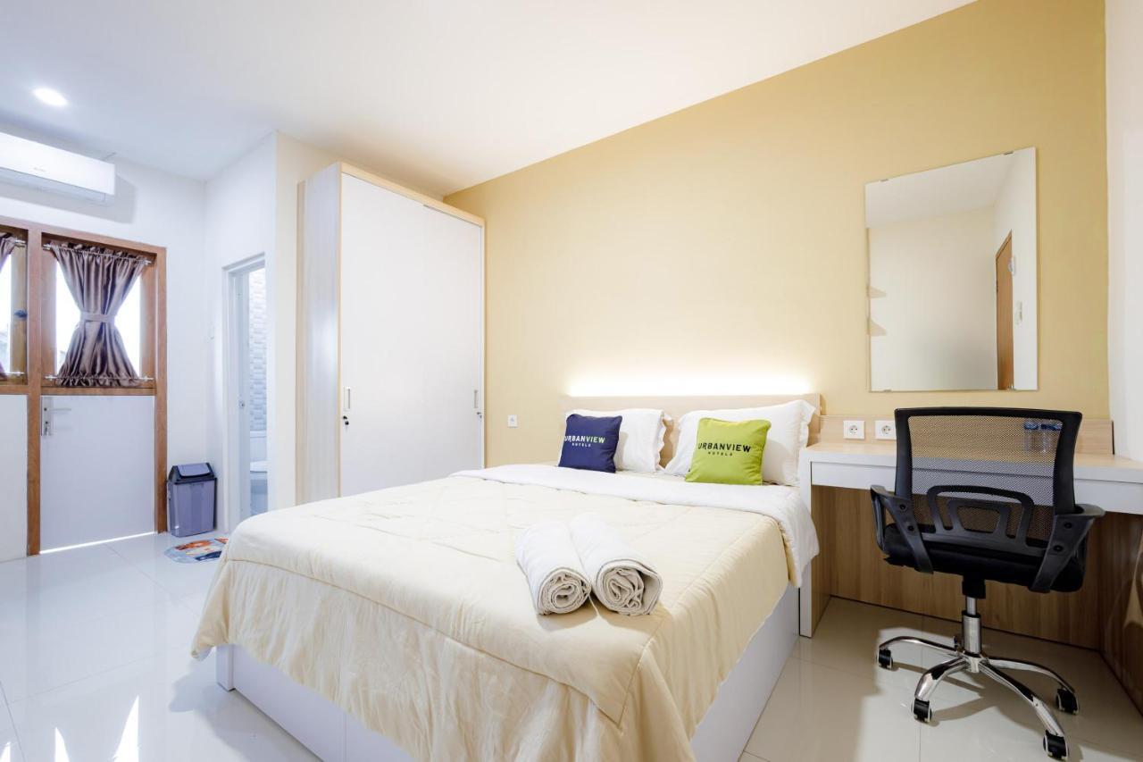 Hotel Urbanview Syariah The Ragunan Jakarta