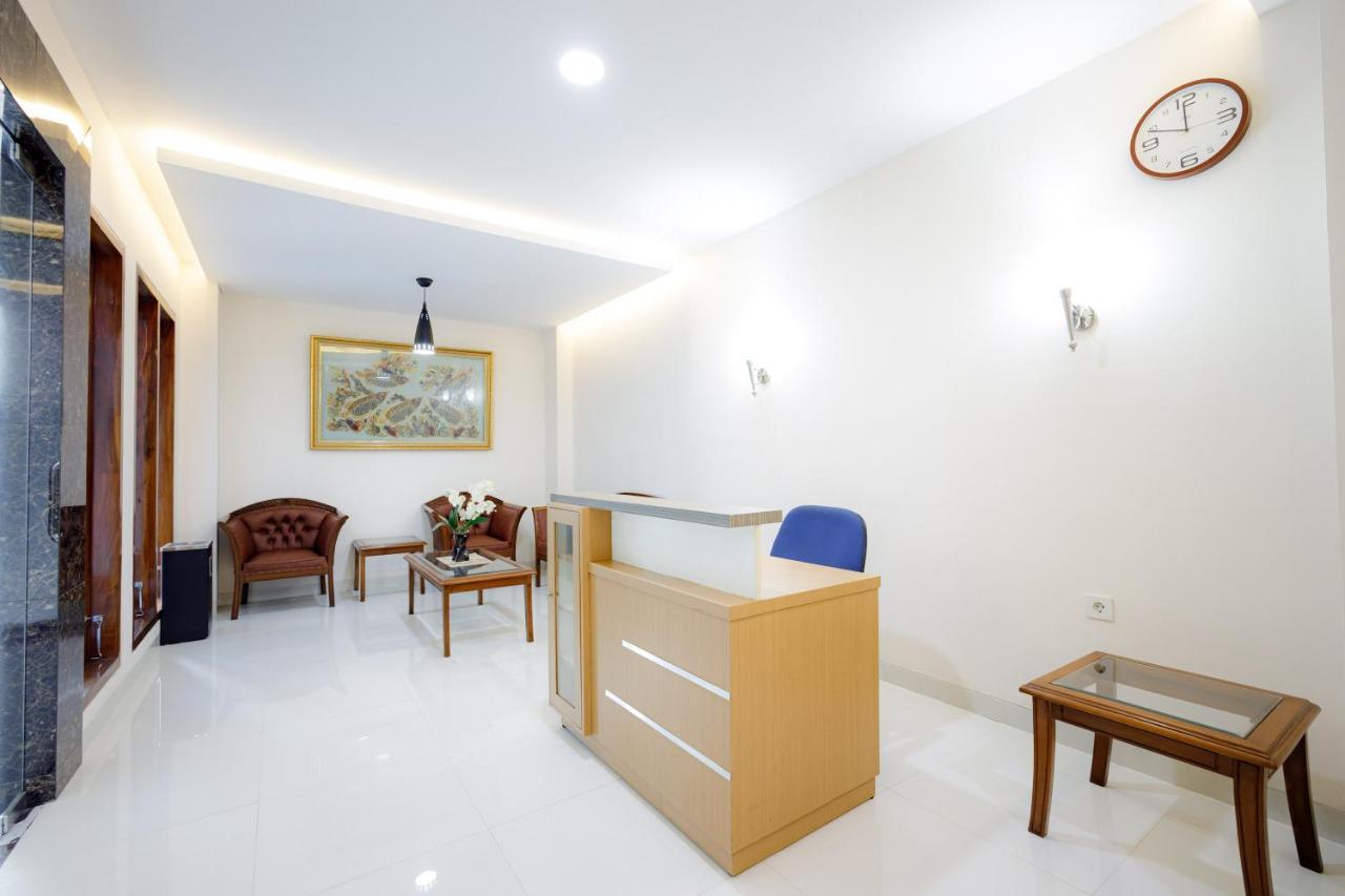 Urbanview Syariah The Ragunan Hotel 3*