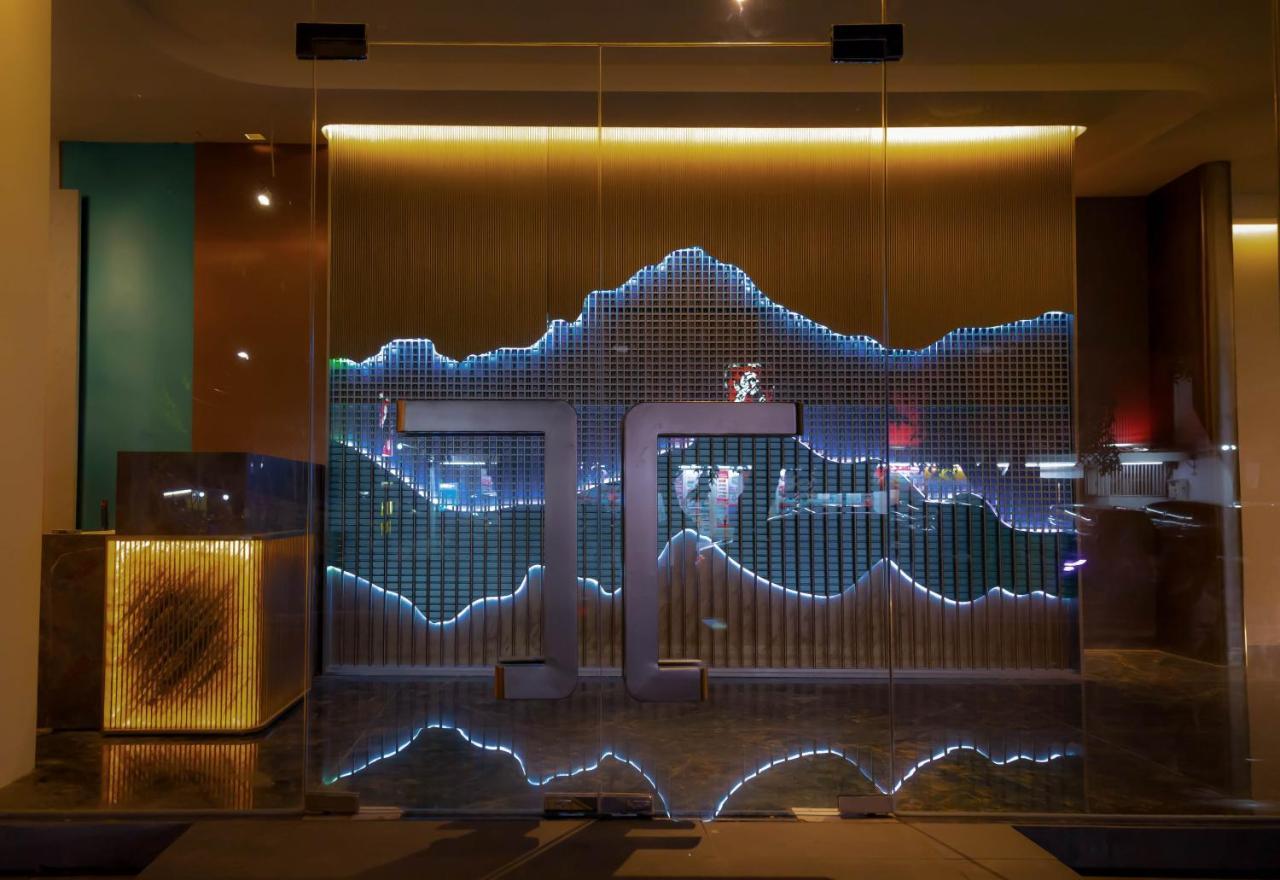 Qube By 98hospitality Hotel