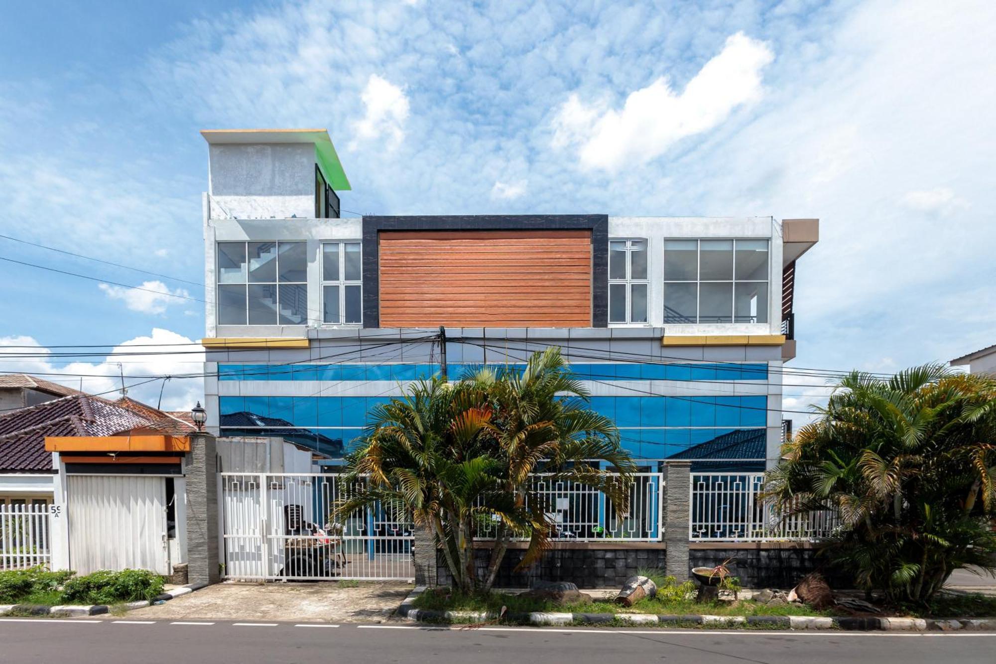 Dpaseban Mitra Reddoorz