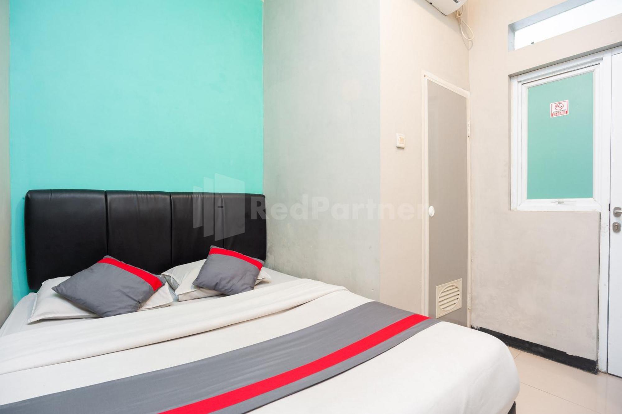J&b Utan Kayu Mitra Reddoorz 2* Jakarta