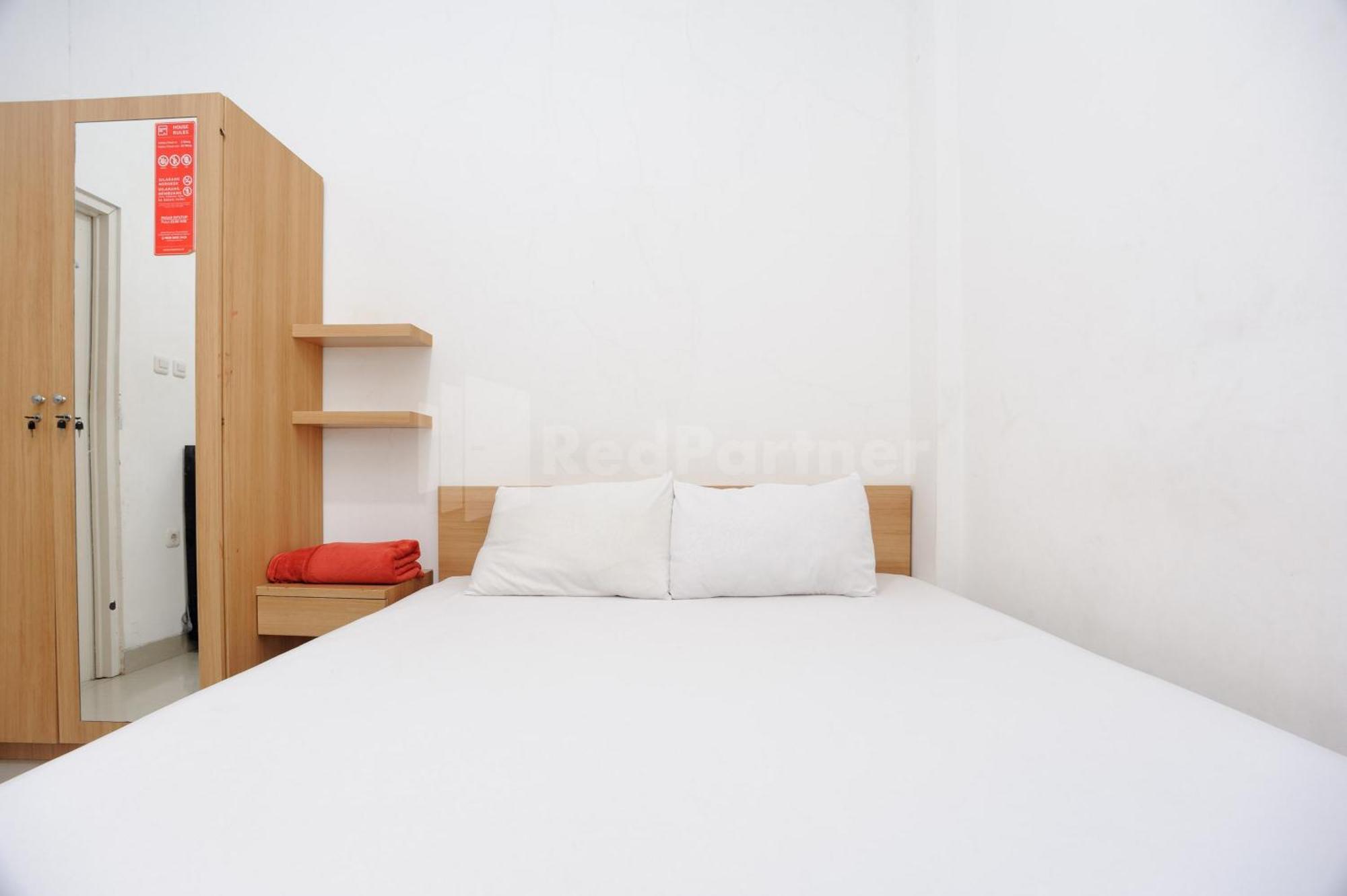 Khách sạn Family Mitra Reddoorz