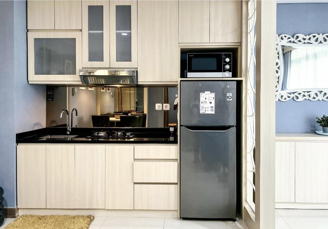Pejaten Park Biru 2 Bedroom With Swim Pool, Bathub And Wi-fi * Jakarta
