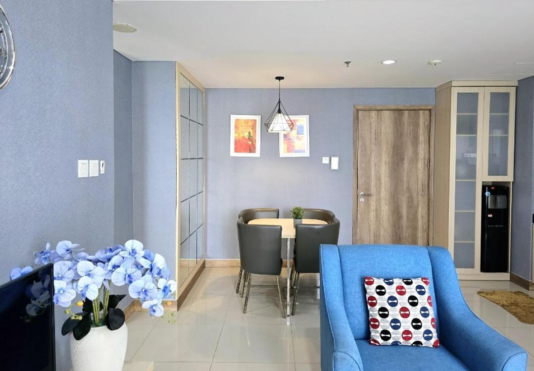 Pejaten Park Biru 2 Bedroom With Swim Pool, Bathub And Wi-fi Apartment *