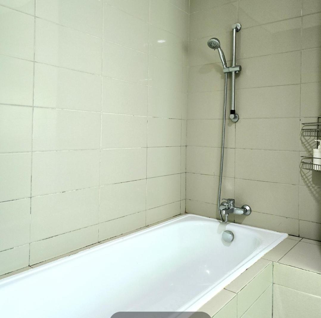 Pejaten Park Biru 2 Bedroom With Swim Pool, Bathub And Wi-fi Jakarta