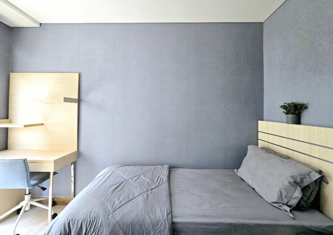 Pejaten Park Biru 2 Bedroom With Swim Pool, Bathub And Wi-fi Apartment