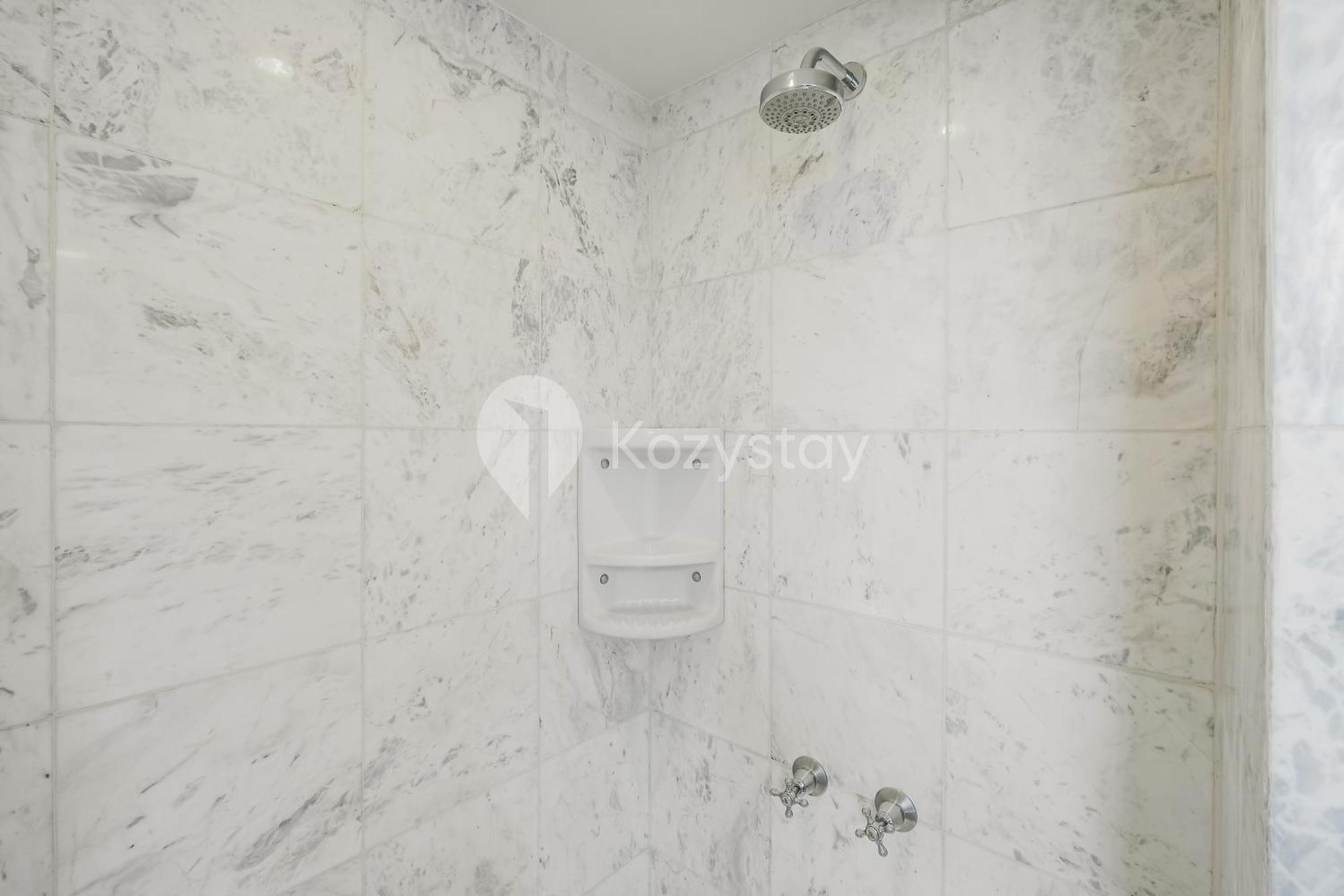 Sovrana By Kozystay - Menteng Jakarta
