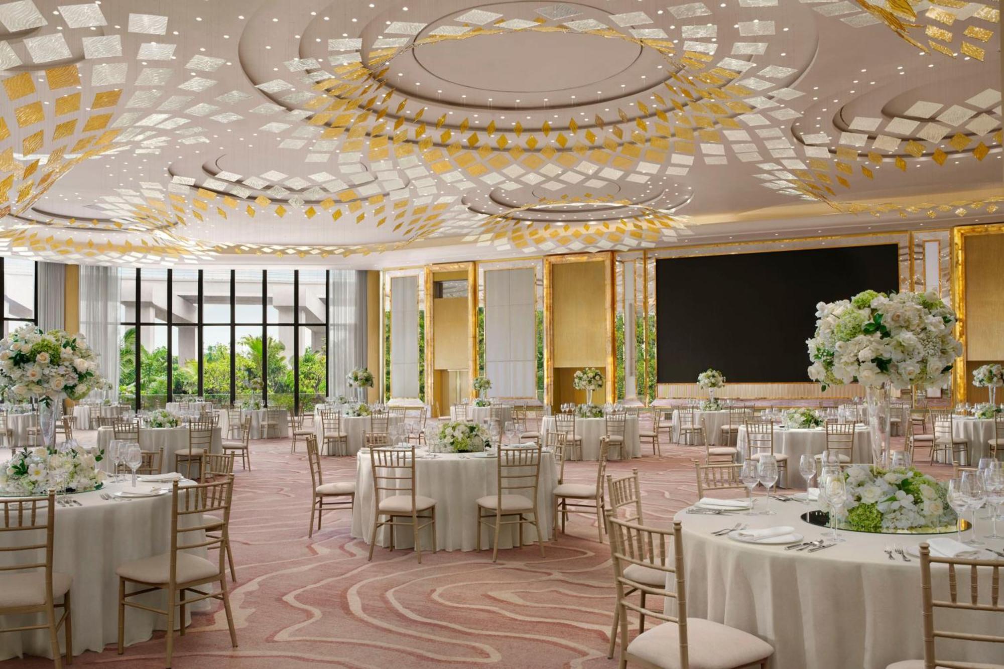 The St. Regis 5*