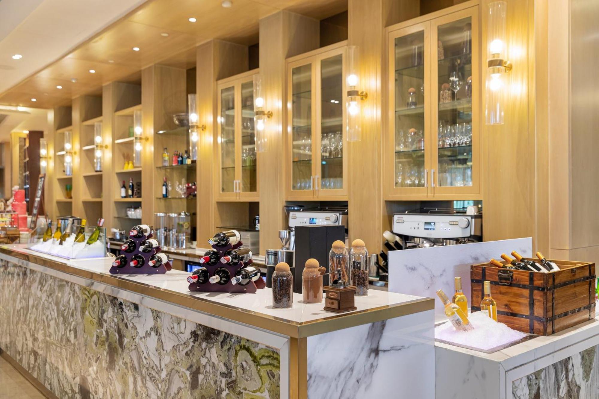 Hotel Intercontinental Indah By Ihg 5*