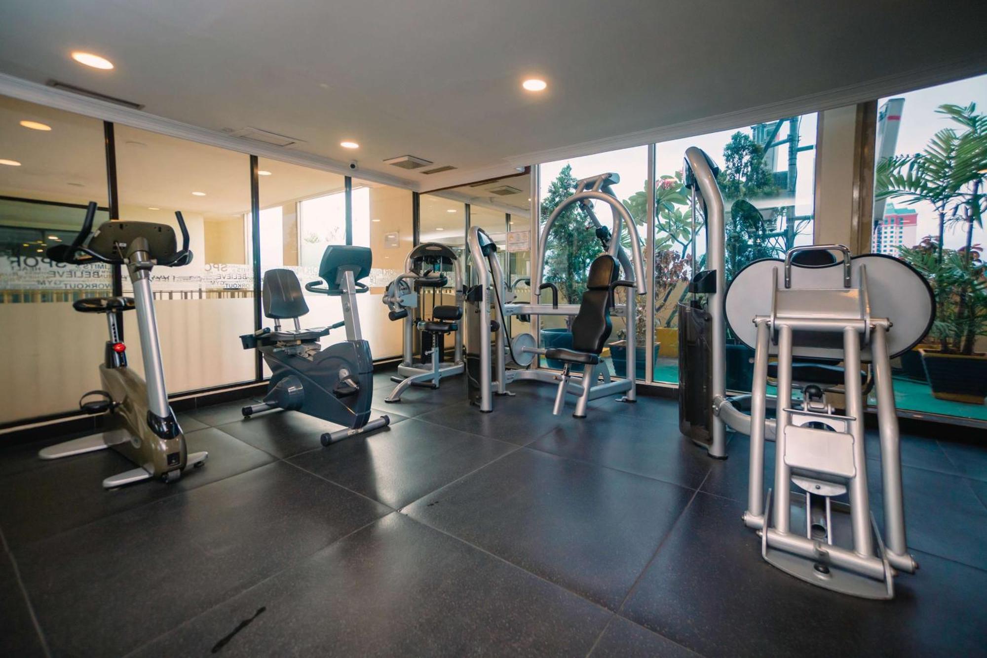 Hotel Western Mangga Dua & Jakarta